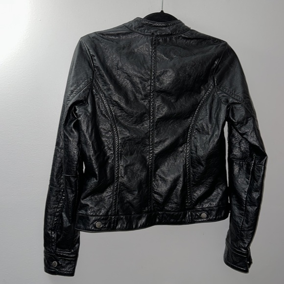 Leather jacket - Picture 2 of 2